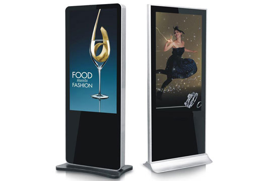 立式液晶廣告機(jī)